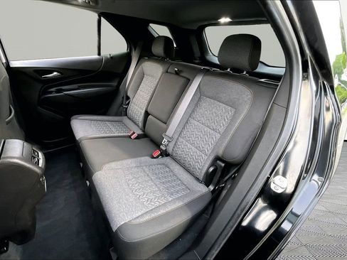 Used 2024 Chevrolet Equinox LT FWD image 16