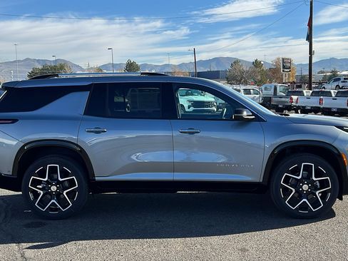 New 2026 Chevrolet Traverse High Country image 4