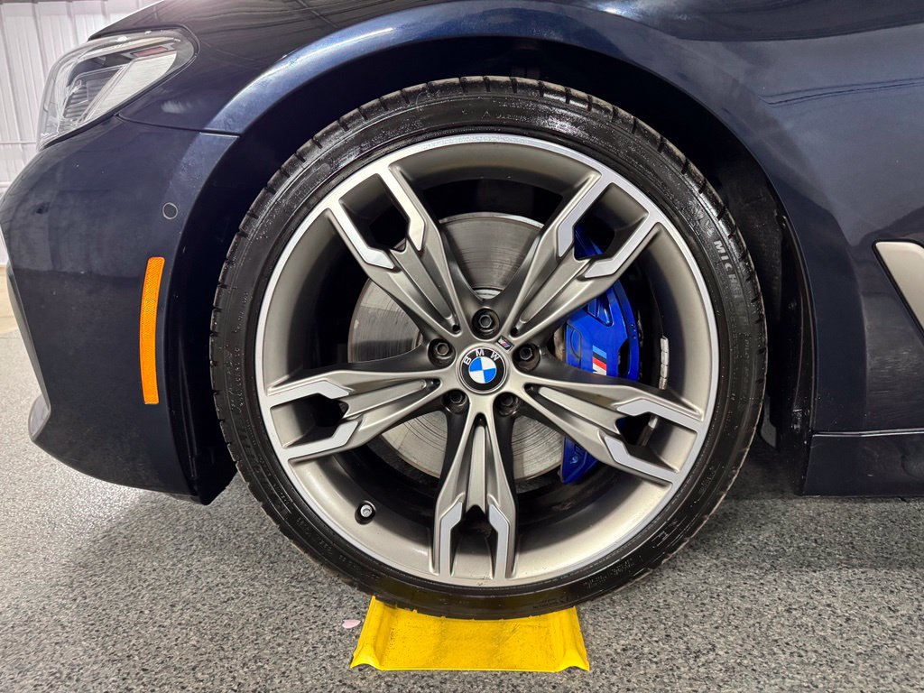 Used 2023 BMW M550i xDrive AWD/4WD image 21