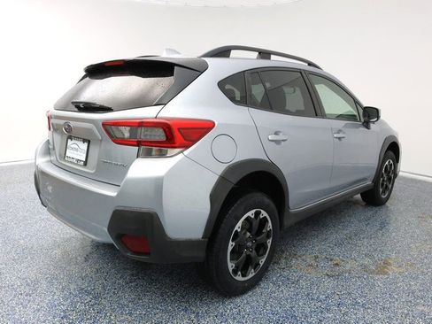 Used 2021 Subaru Crosstrek 2.0i Premium w/ Moonroof Package image 3