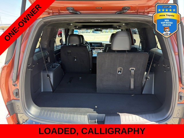 Used 2025 Hyundai Santa Fe Calligraphy w/ Tow & Go Package FWD image 17