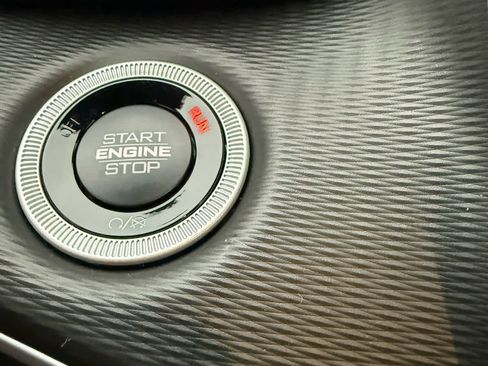 New 2025 Jeep Grand Cherokee Laredo X w/ Luxury Tech Group I image 21