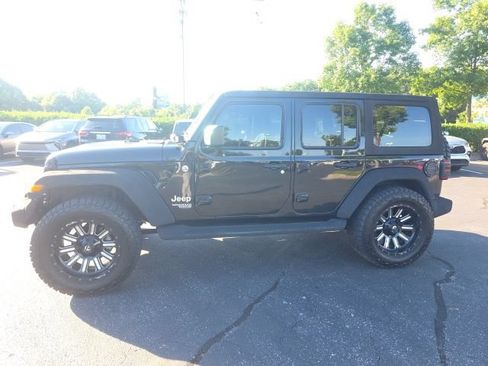 Used 2019 Jeep Wrangler Unlimited Sport S AWD/4WD image 5