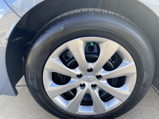 Used 2025 Toyota Corolla LE FWD image 27