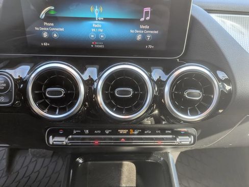 Used 2021 Mercedes-Benz GLA 250 4MATIC image 24