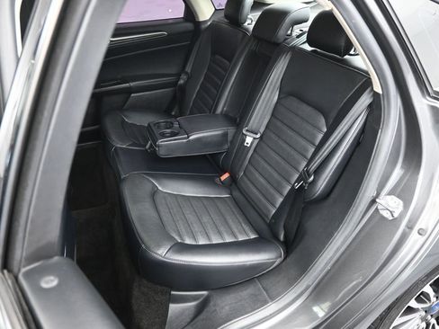 Used 2018 Ford Fusion Energi SE image 13