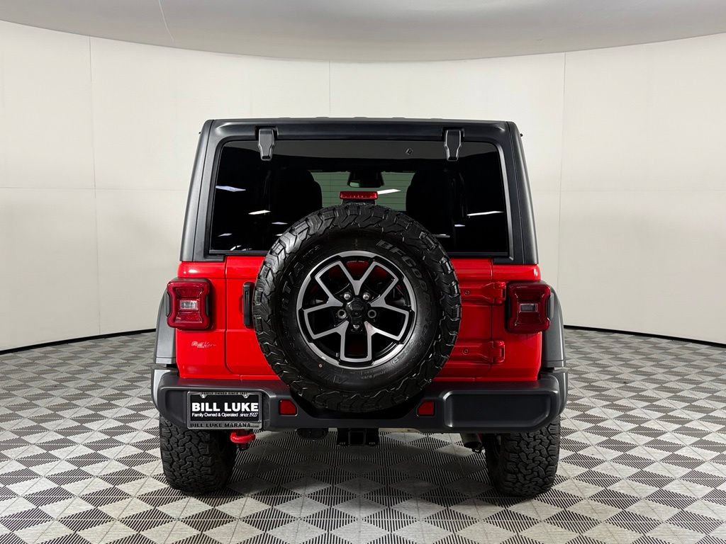 Used 2025 Jeep Wrangler Unlimited Rubicon w/ Convenience Group AWD/4WD image 10