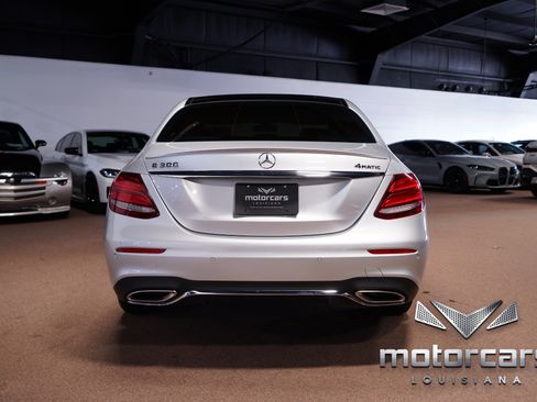 Used 2019 Mercedes-Benz E 300 4MATIC w/ Premium 1 Package image 6
