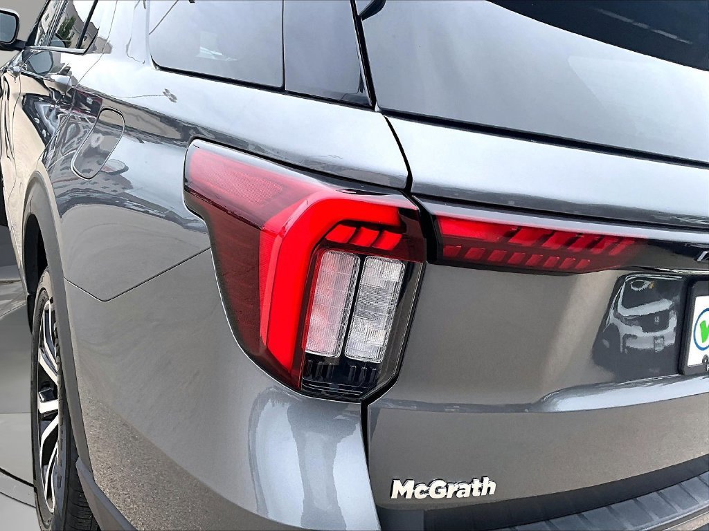 Used 2025 Ford Explorer ST-Line AWD/4WD image 25