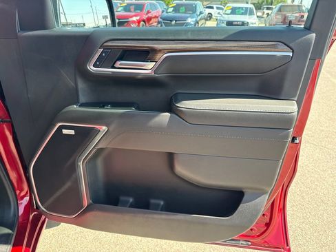 Used 2024 Chevrolet Silverado 1500 RST w/ Convenience Package II AWD/4WD image 17