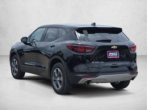 Used 2025 Chevrolet Blazer LT AWD/4WD image 8