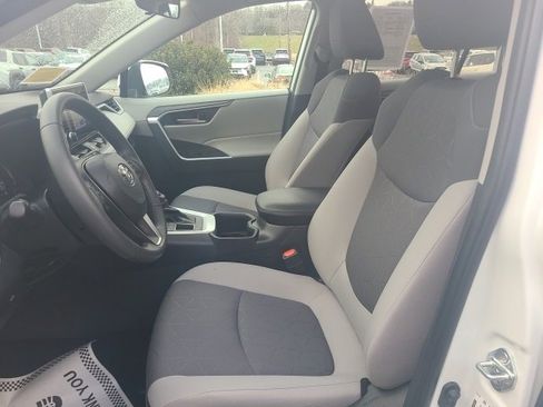 Used 2023 Toyota RAV4 XLE image 16