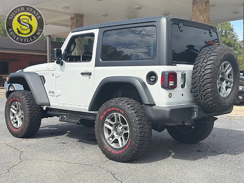 Used 2019 Jeep Wrangler Sport AWD/4WD image 4