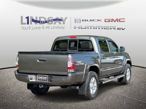 Used 2013 Toyota Tacoma 4x4 Double Cab w/ TRD Sport Pkg image 3