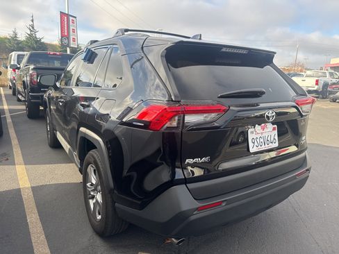 Used 2025 Toyota RAV4 LE image 4