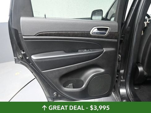 Used 2012 Jeep Grand Cherokee Laredo AWD/4WD image 24