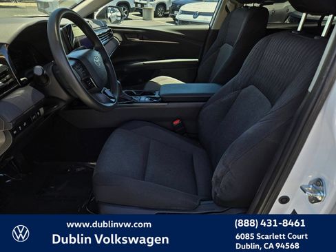 Used 2025 Toyota Camry LE FWD image 16