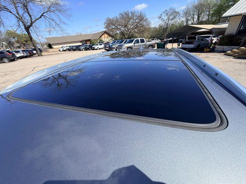 Used 2021 Cadillac XT5 Premium Luxury image 4