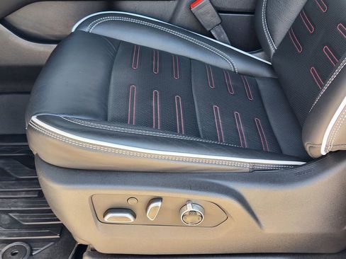 Certified 2025 GMC Yukon AT4 Ultimate image 24