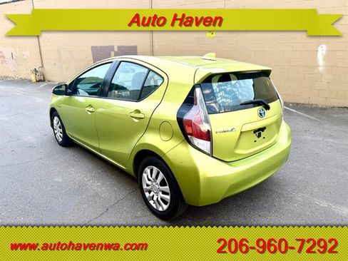 Used 2016 Toyota Prius C Two FWD image 7