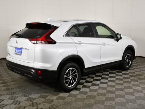 Used 2024 Mitsubishi Eclipse Cross ES AWD/4WD image 6