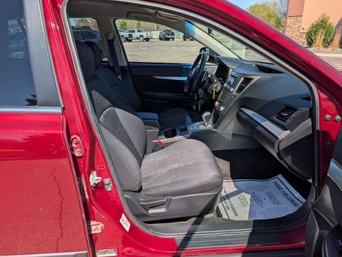 Used 2012 Subaru Outback 2.5i Premium AWD/4WD image 11