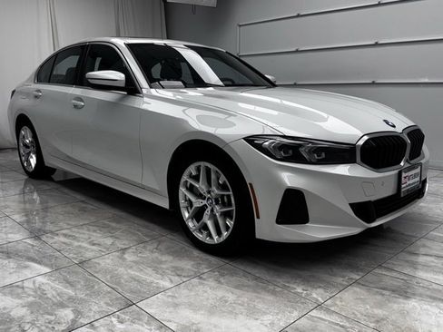 Used 2025 BMW 330i xDrive Sedan w/ Convenience Package image 2