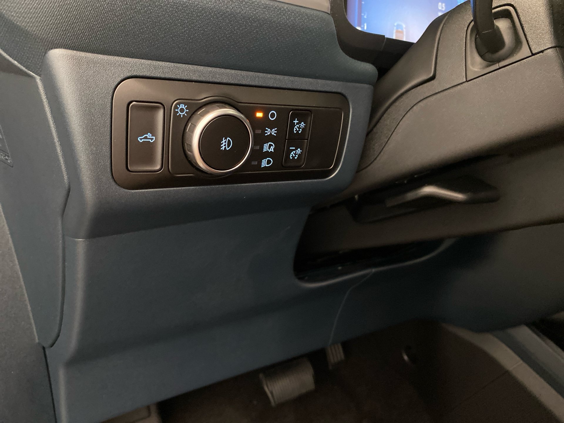 New 2026 Ford Maverick Lobo AWD/4WD image 17