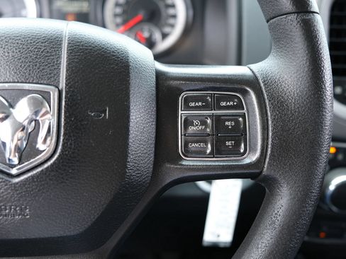 Used 2017 RAM 1500 Express AWD/4WD image 24