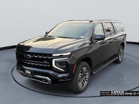 Used 2025 Chevrolet Suburban Z71 AWD/4WD image 1