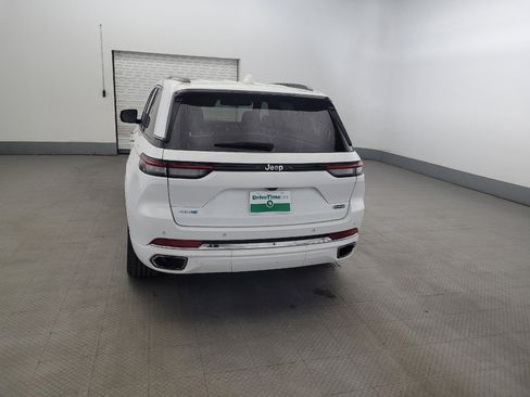 Used 2022 Jeep Grand Cherokee Overland AWD/4WD image 6