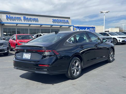 Used 2023 Honda Accord EX image 24