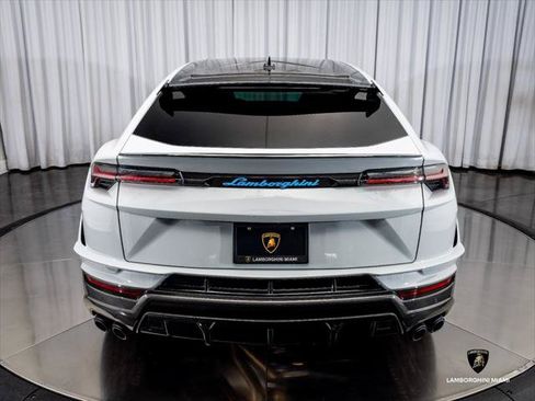 Used 2024 Lamborghini Urus Performante AWD/4WD image 20