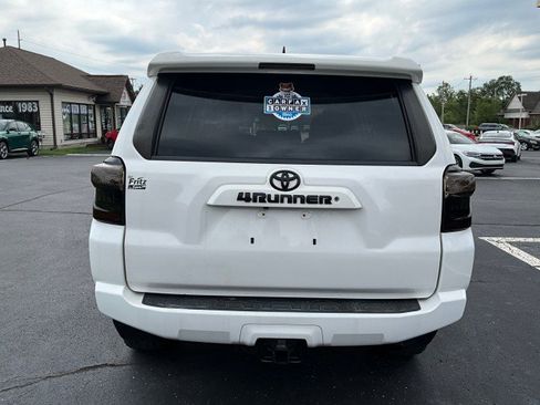 Used 2020 Toyota 4Runner SR5 AWD/4WD image 6