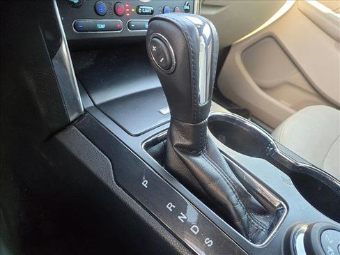 Used 2018 Ford Explorer Limited image 19