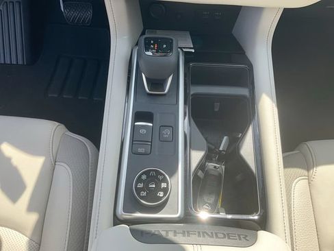 New 2026 Nissan Pathfinder SL AWD/4WD image 25