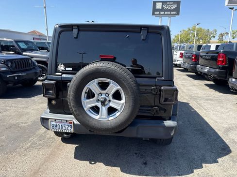 Used 2019 Jeep Wrangler Unlimited Sport S AWD/4WD image 14