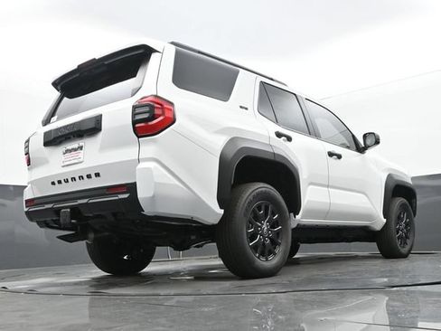 New 2026 Toyota 4Runner SR5 AWD/4WD image 24