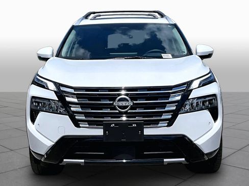 Used 2025 Nissan Rogue Platinum w/ Platinum Premium Package FWD image 4