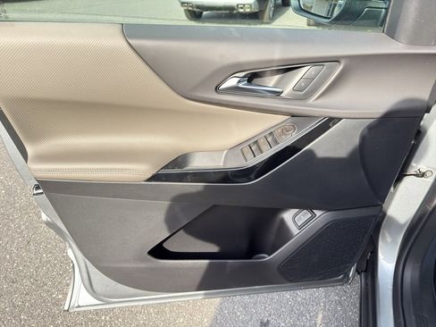 New 2026 Chevrolet Equinox LT w/ Convenience Package II image 9