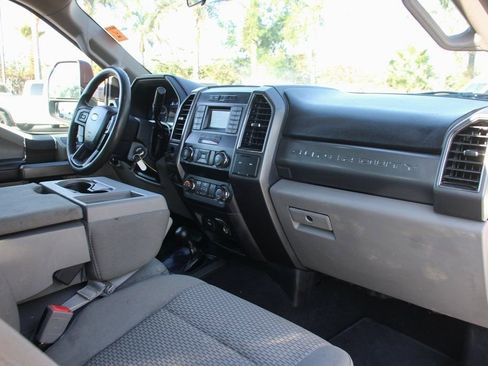Used 2019 Ford F550 4x4 Crew Cab Super Duty image 34