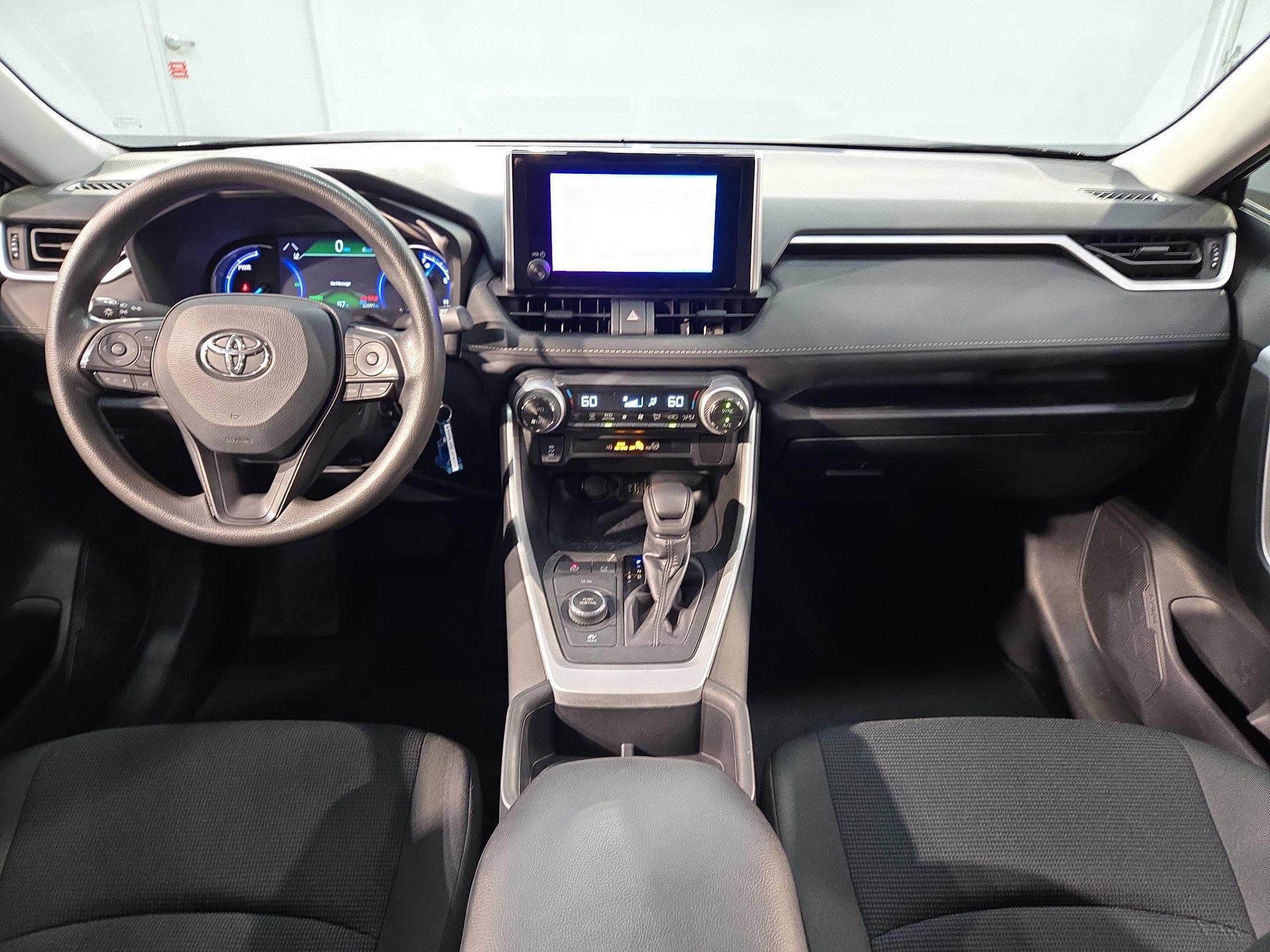 Certified 2024 Toyota RAV4 LE AWD/4WD image 10