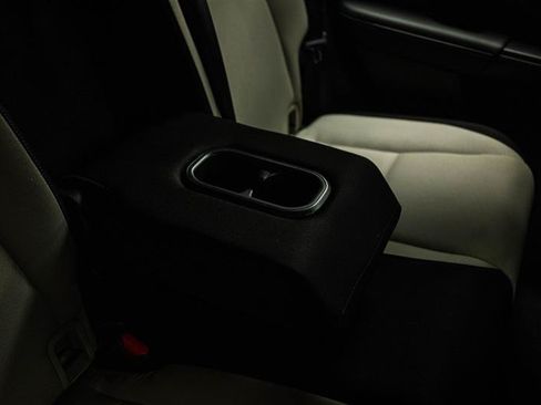 Used 2023 Honda CR-V EX image 12