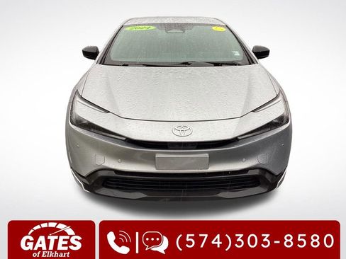 Used 2024 Toyota Prius LE image 2