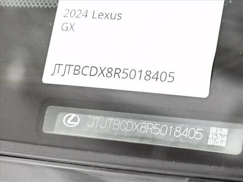 Used 2024 Lexus GX 550 w/ Accessory Package (Z1) AWD/4WD image 25