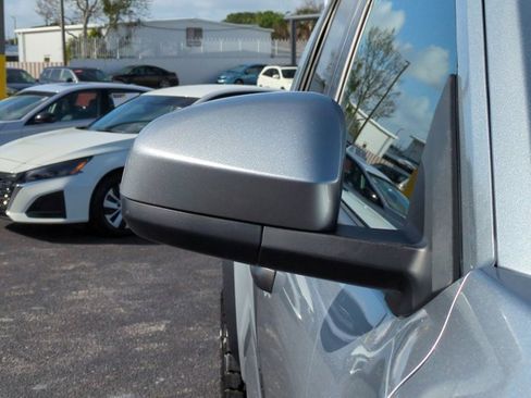 Used 2024 Toyota Tacoma TRD Off-Road image 13