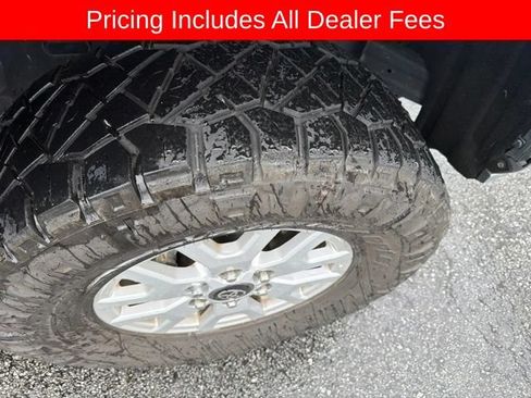 Used 2024 Toyota Tacoma SR AWD/4WD image 18