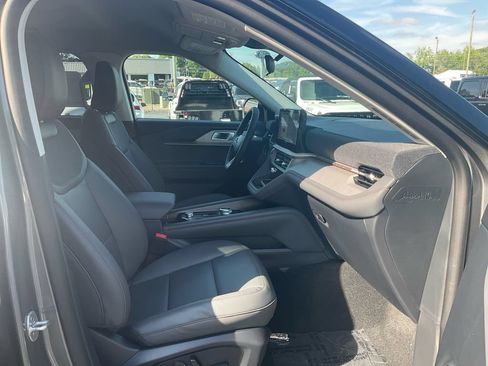 New 2026 Ford Explorer Active w/ Active Comfort Package RWD image 12