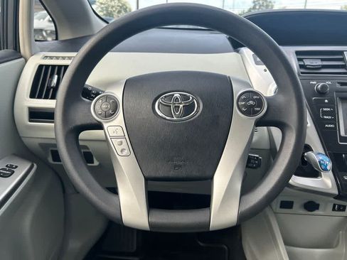 Used 2012 Toyota Prius V Three FWD image 11