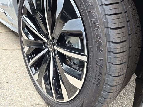 New 2026 Volvo XC90 B6 Ultra image 4